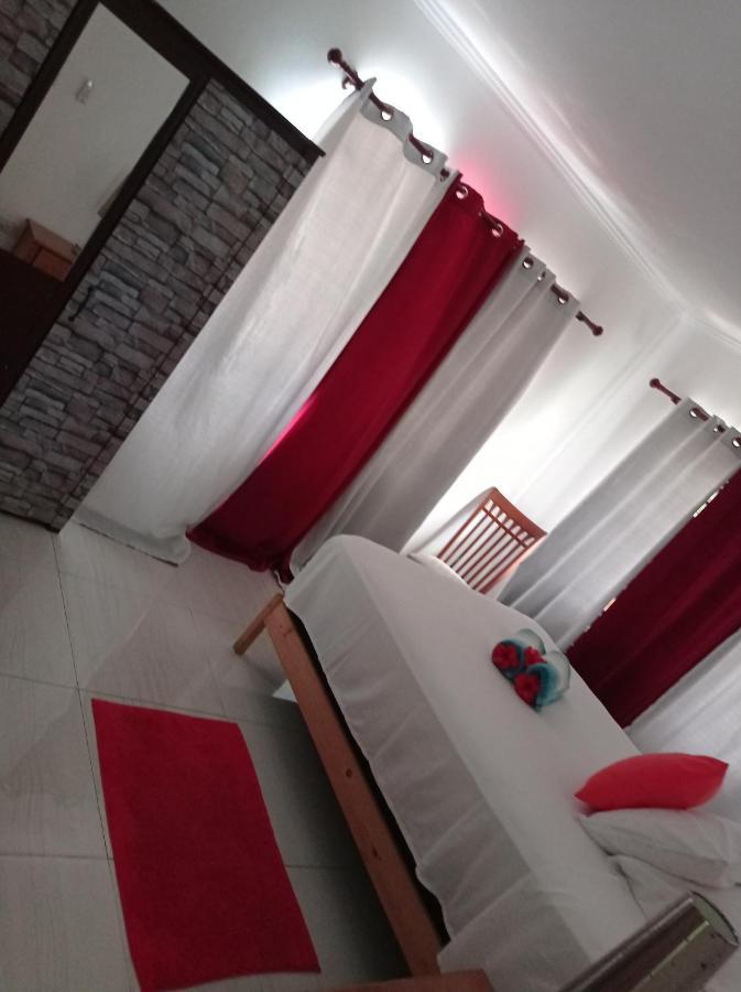 Les Forbans Selfcatering Apartment Takamaka Kültér fotó