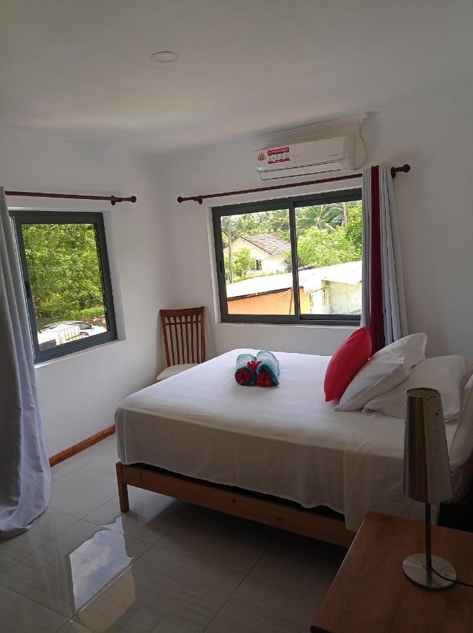 Les Forbans Selfcatering Apartment Takamaka Kültér fotó