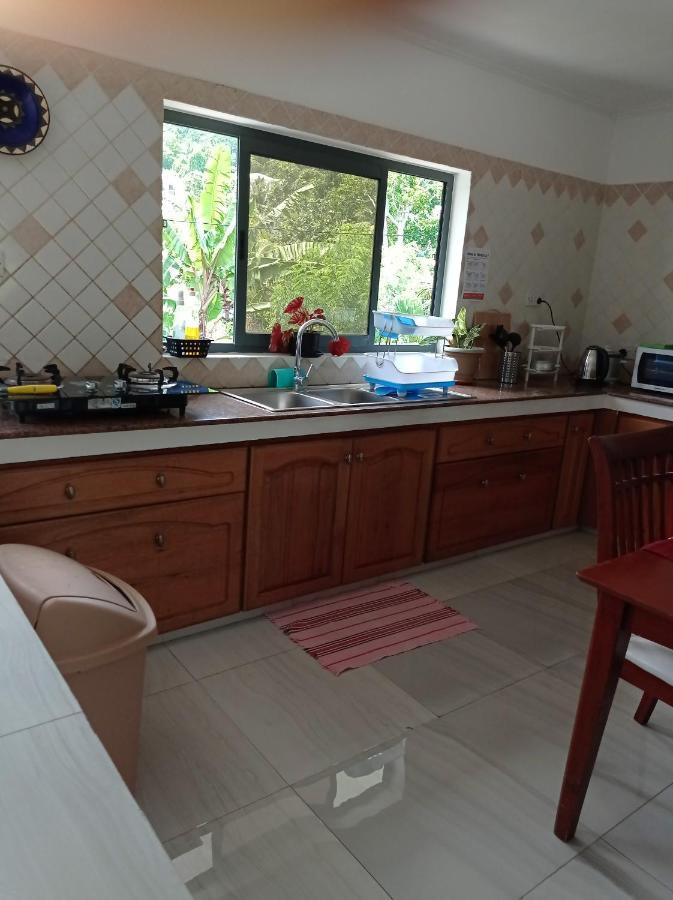 Les Forbans Selfcatering Apartment Takamaka Kültér fotó